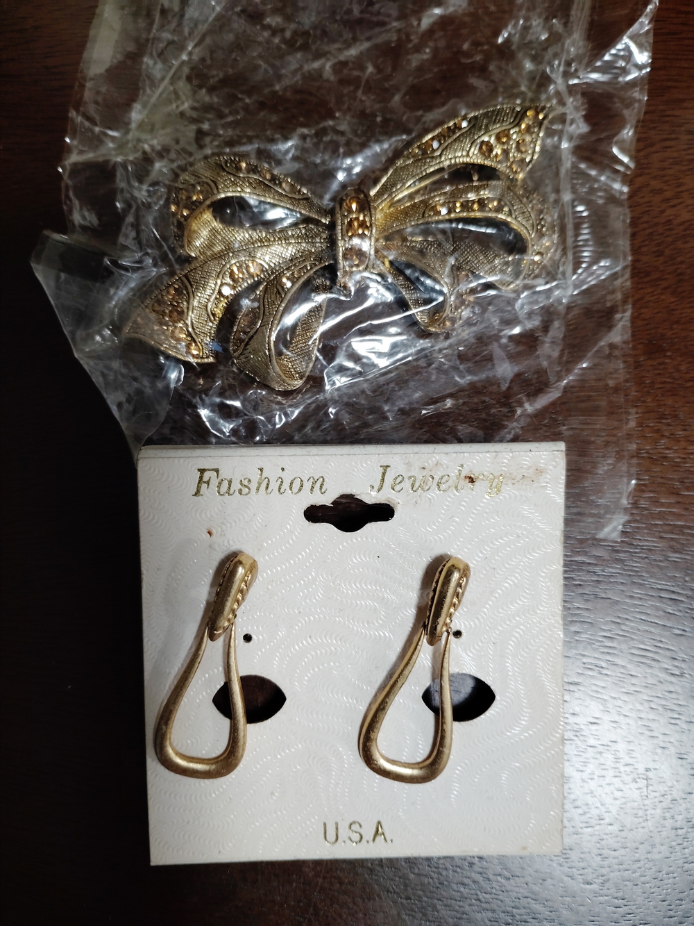 Fashion Jewelry Gold Bow Brooch with Gold Drop Earrings Set